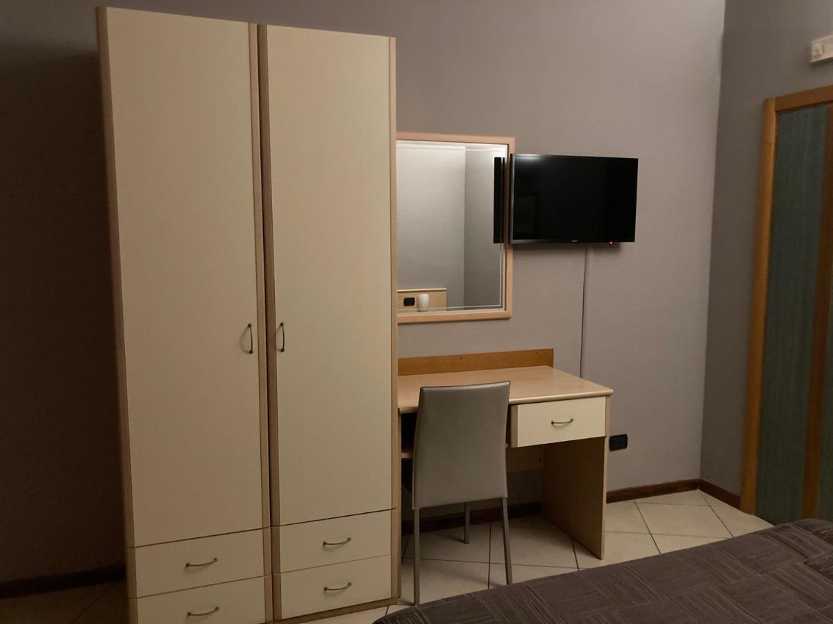 Hotel Ginepro 夸利亚诺 外观 照片