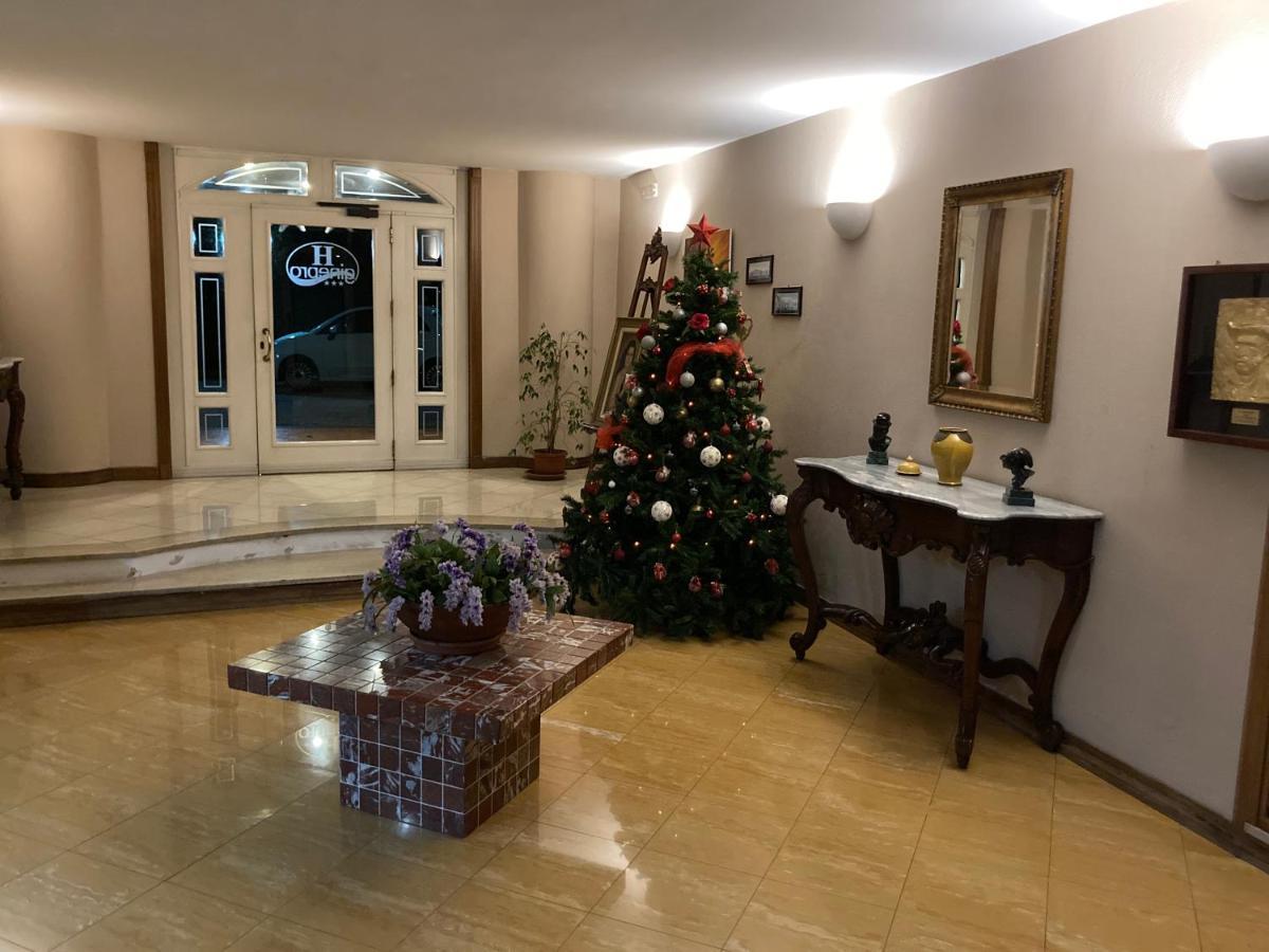 Hotel Ginepro 夸利亚诺 外观 照片