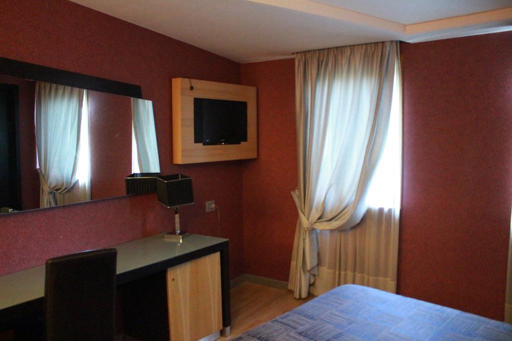 Hotel Ginepro 夸利亚诺 客房 照片